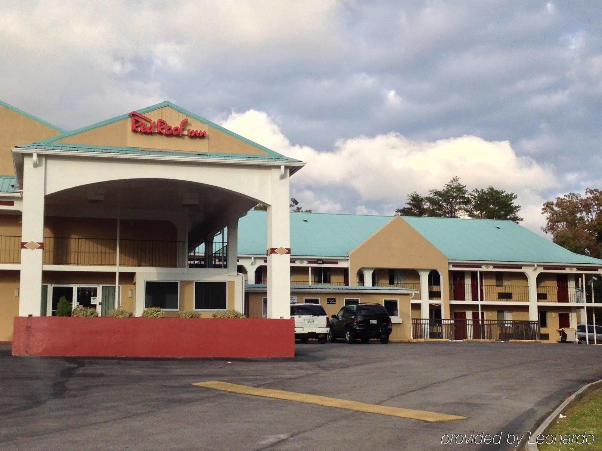 Red Roof Inn Crossville Exterior photo